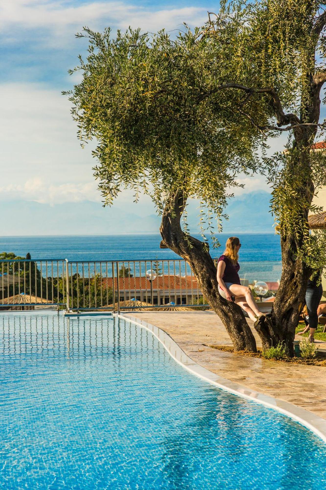 Robolla Beach Aparthotel Ρόδα Εξωτερικό φωτογραφία